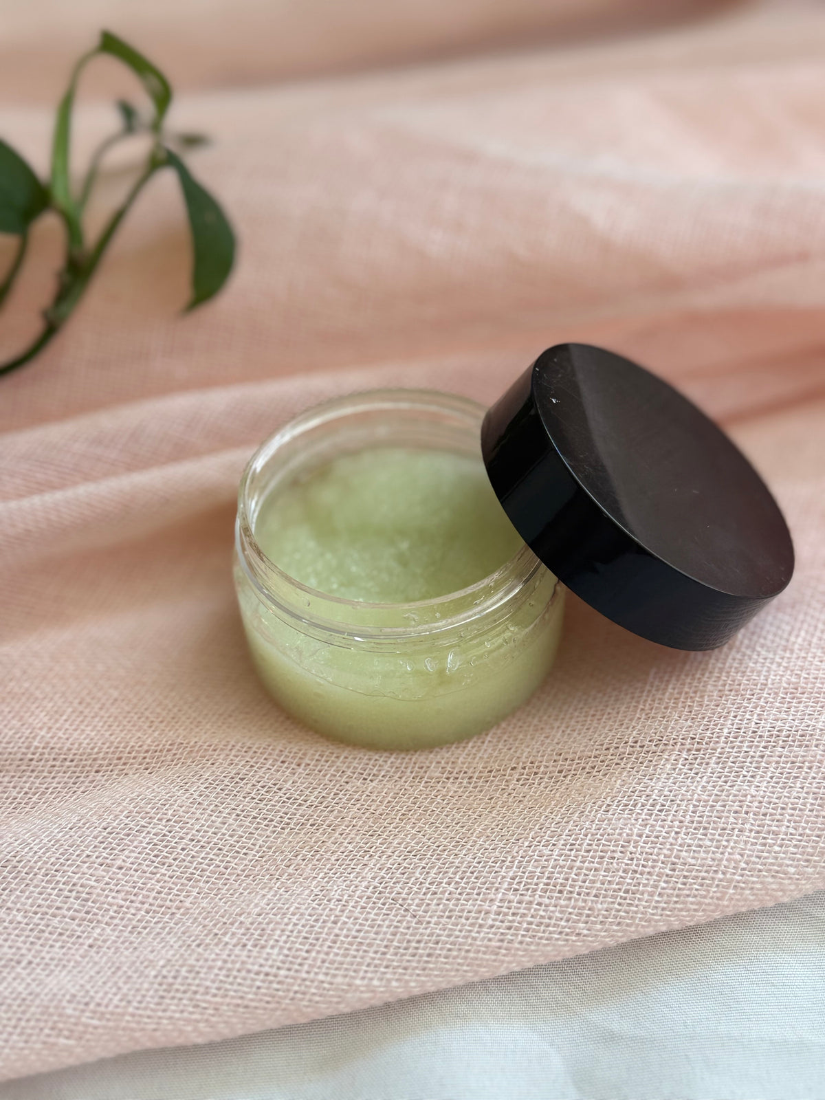 Eucalyptus Breeze Body Scrub